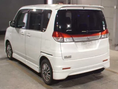 Mitsubishi DELICA D2