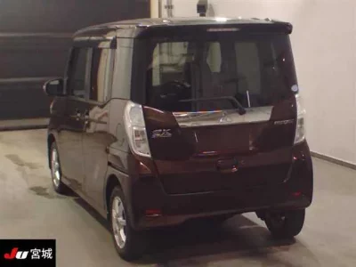 Mitsubishi EK SPACE