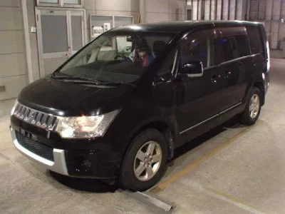 Mitsubishi DELICA D5