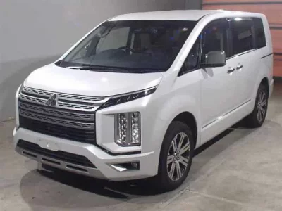 Mitsubishi DELICA D5