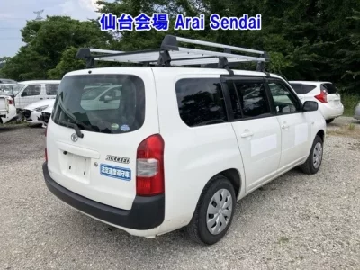 Toyota SUCCEED