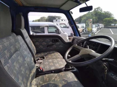 Mazda TITAN
