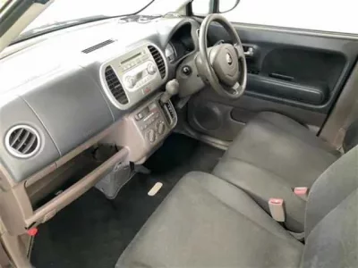 Suzuki MRWAGON