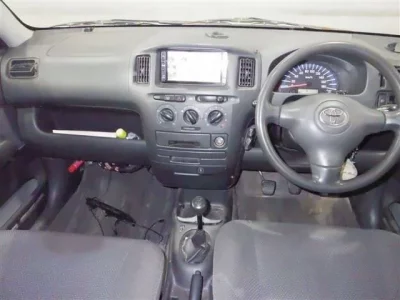 Toyota SUCCEED