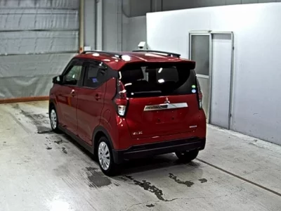 Mitsubishi EK X