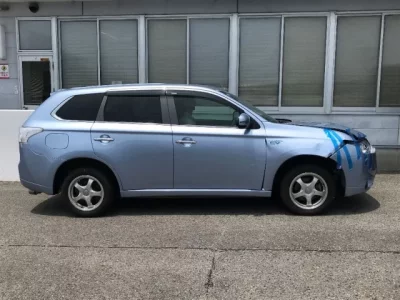 Mitsubishi OUTLANDER PHEV