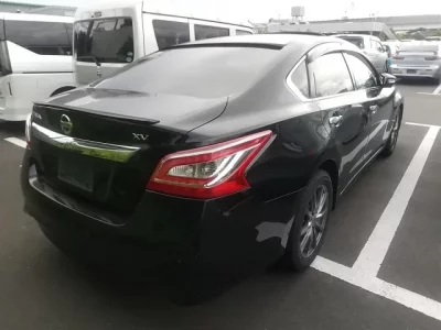 Nissan TEANA