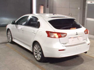 Mitsubishi GALANT FORTIS