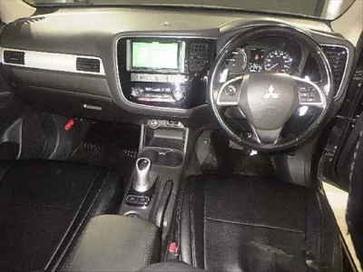 Mitsubishi OUTLANDER PHEV