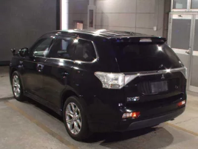 Mitsubishi OUTLANDER PHEV