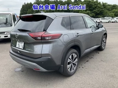 Nissan X-TRAIL