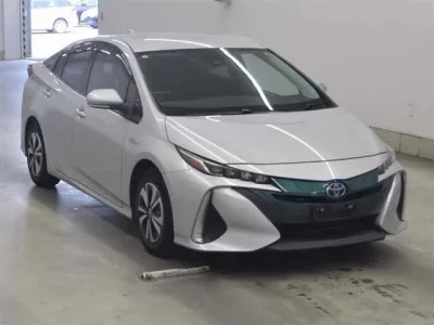 Toyota PRIUS PHV