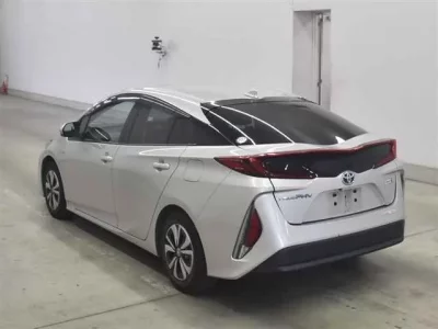Toyota PRIUS PHV