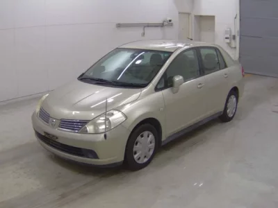 Nissan TIIDA LATIO