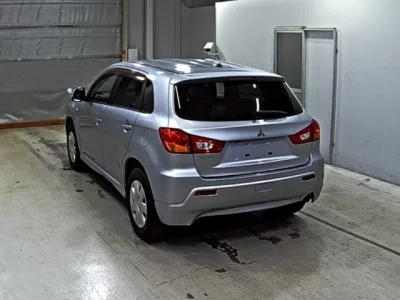 Mitsubishi RVR