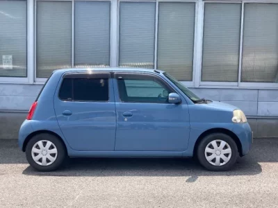 Daihatsu Esse
