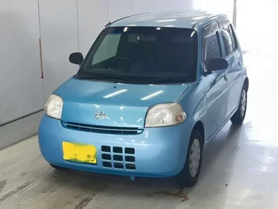 Daihatsu Esse
