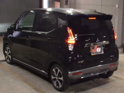 Mitsubishi EK X