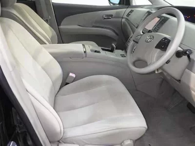 Toyota ESTIMA HYBRID