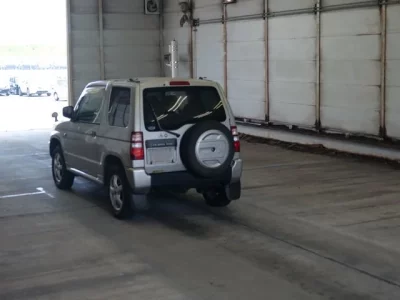 Mitsubishi PAJERO MINI