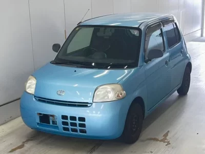 Daihatsu Esse
