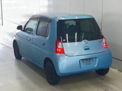 Daihatsu Esse