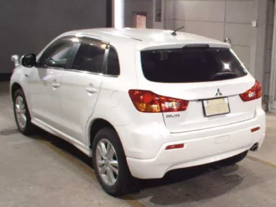 Mitsubishi RVR