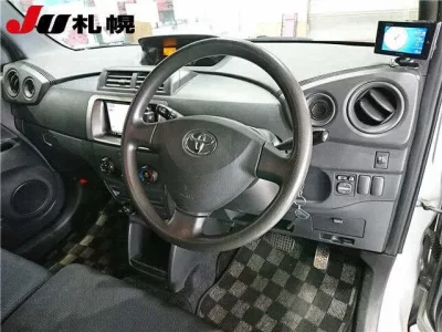 Toyota BB