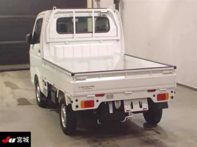 Mitsubishi MINICAB TRUCK