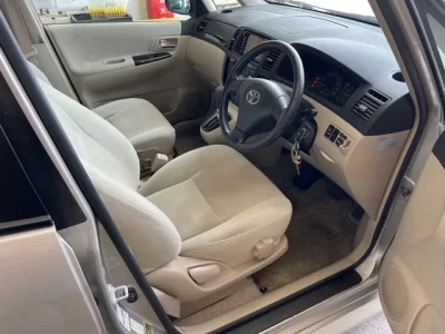 Toyota COROLLA SPACIO