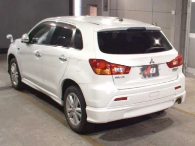 Mitsubishi RVR