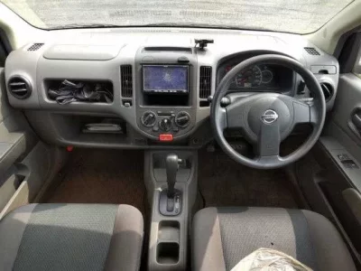 Nissan AD