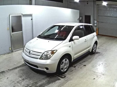 Toyota IST