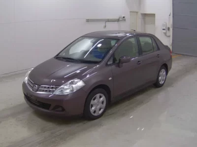 Nissan TIIDA LATIO