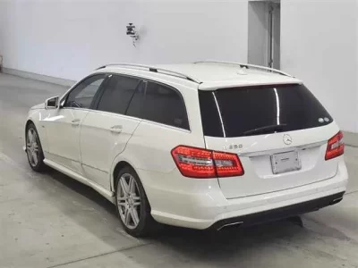 Mercedes-Benz E CLASS WAGON