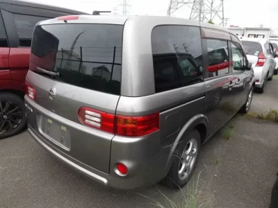 Nissan LAFESTA