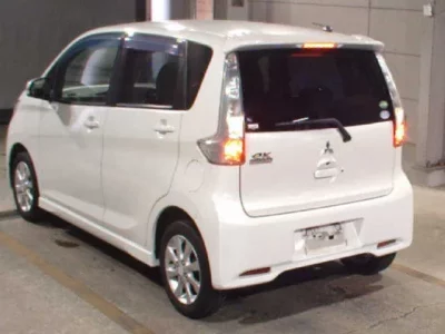 Mitsubishi EK CUSTOM