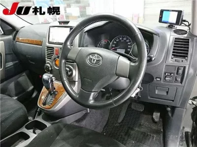 Toyota RUSH