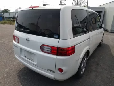 Nissan LAFESTA