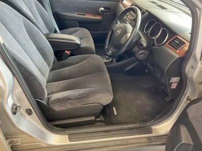 Nissan TIIDA LATIO