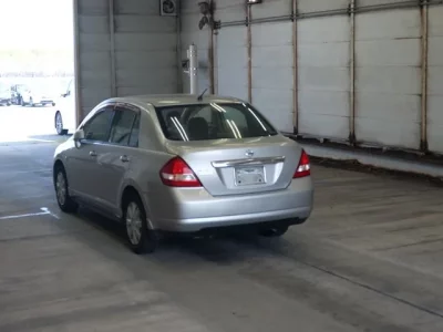 Nissan TIIDA LATIO