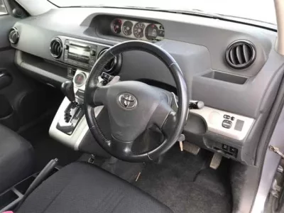 Toyota COROLLA RUMION