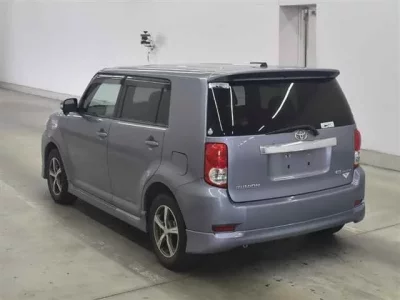 Toyota COROLLA RUMION