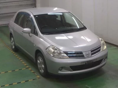 Nissan TIIDA LATIO