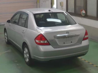 Nissan TIIDA LATIO