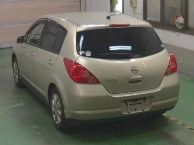 Nissan TIIDA