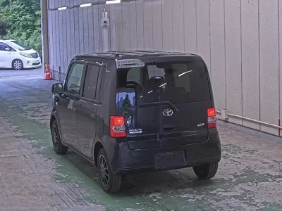 Toyota PIXIS SPACE