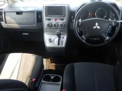 Mitsubishi DELICA D5