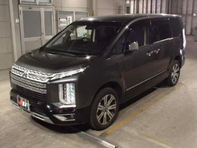 Mitsubishi DELICA D5