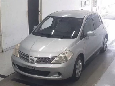 Nissan TIIDA LATIO